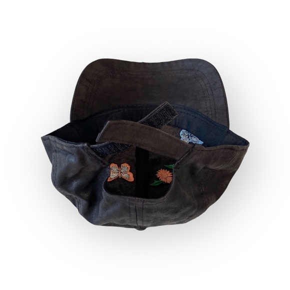 new August Hat ✿ Floral Embroidered Baseball Cap ✿ Shiny Coated Black ✿ - Picture 11 of 16